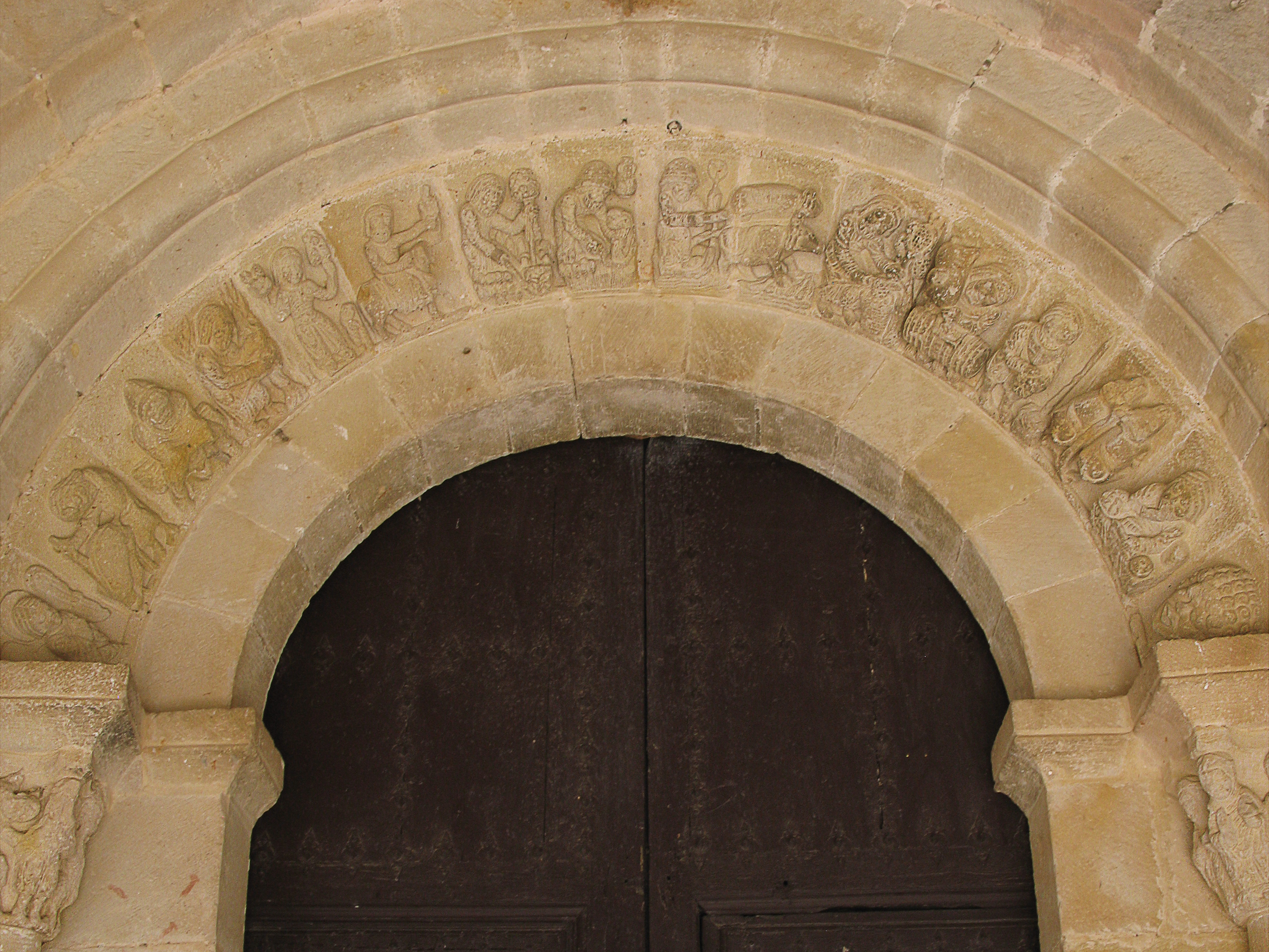 Calendario románico de Beleña de Sorbe (Guadalajara) 